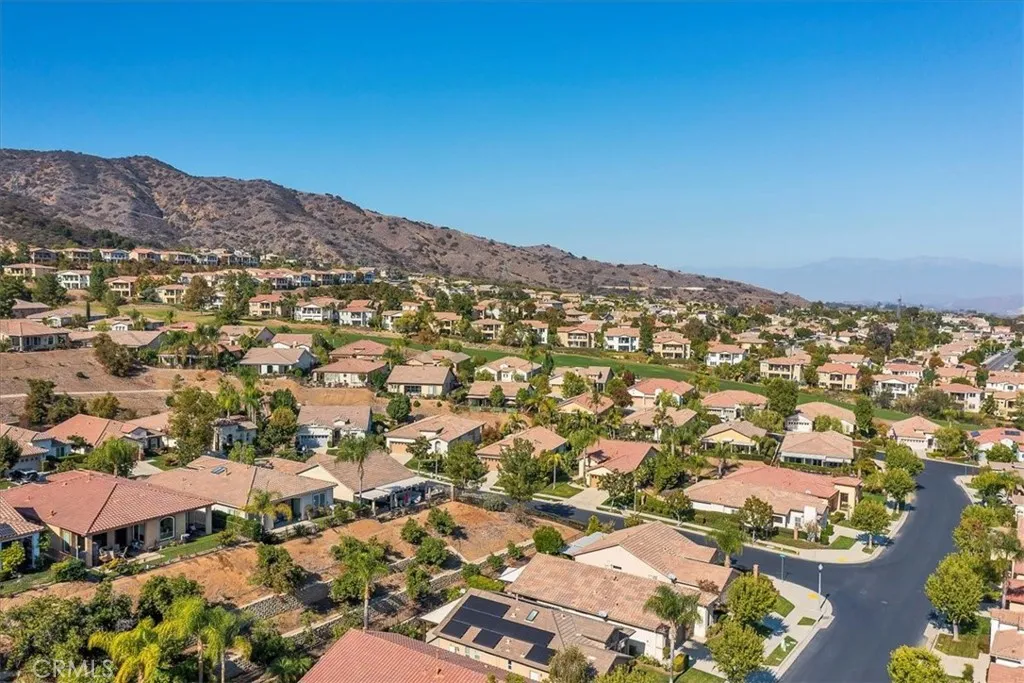 23931 Augusta, Corona, California 92883 home-pic-65